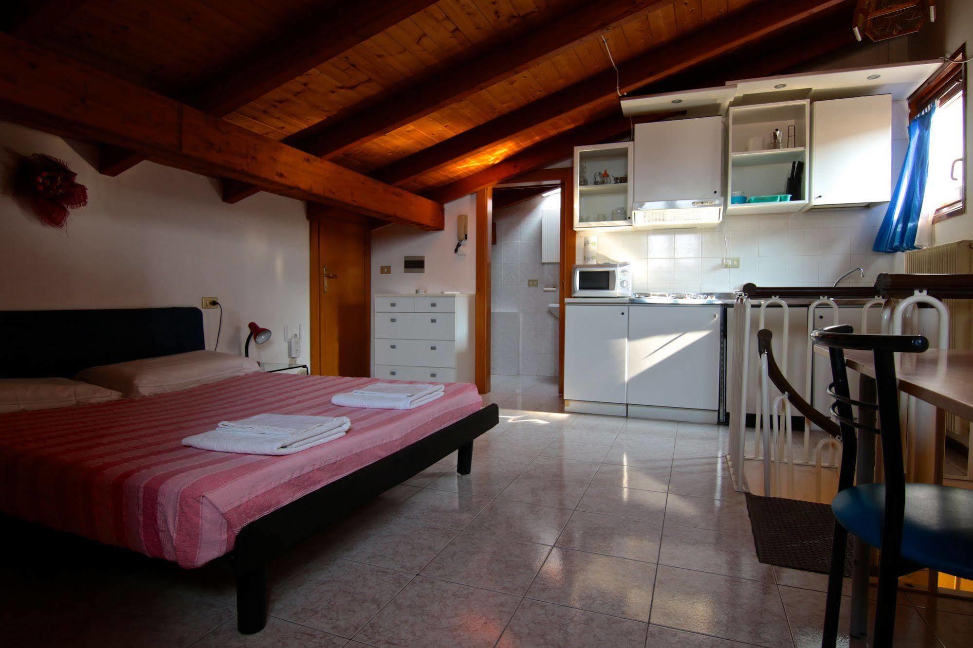 Mama Apartments Riva del Garda Exterior foto