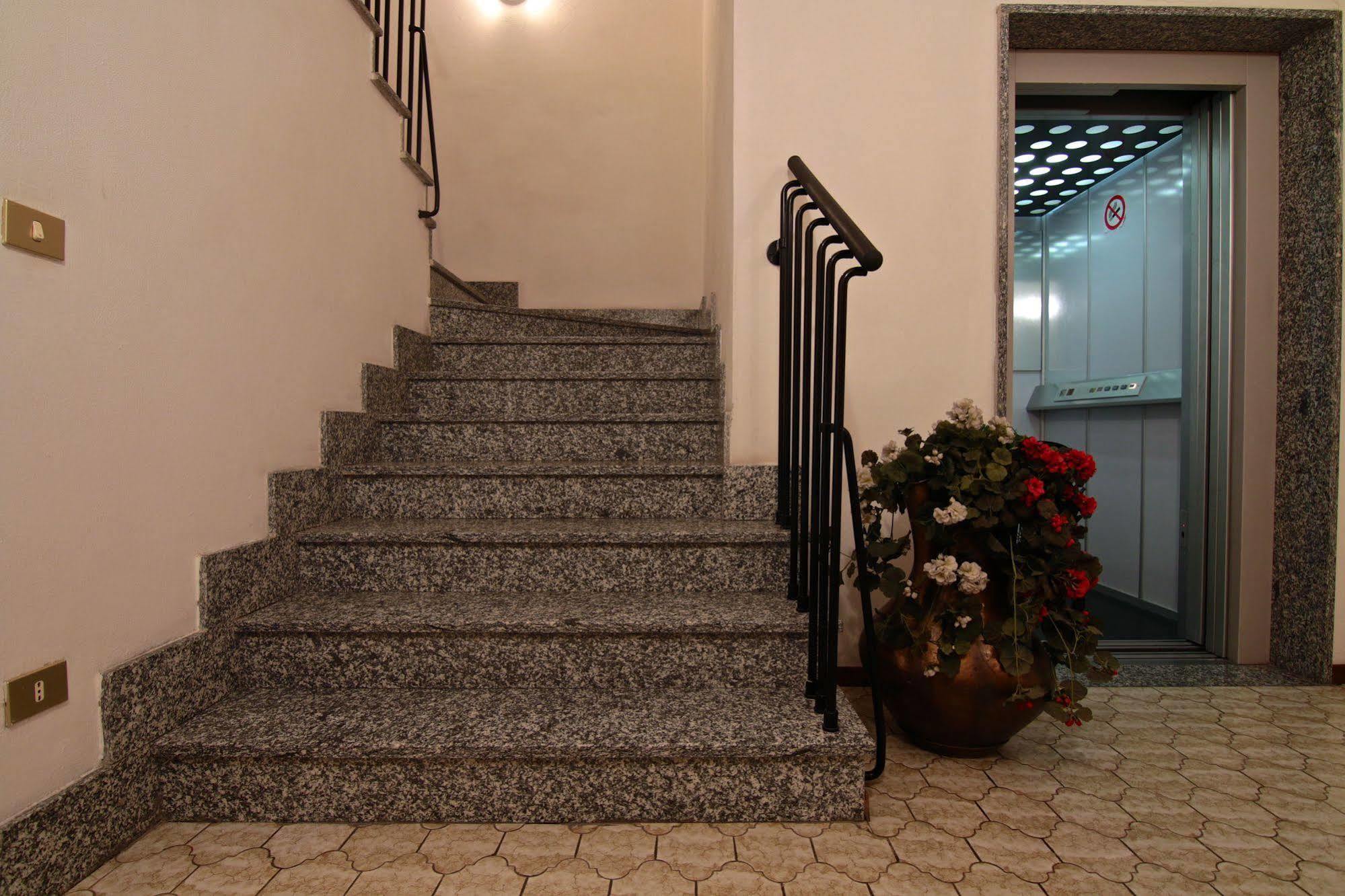 Mama Apartments Riva del Garda Exterior foto